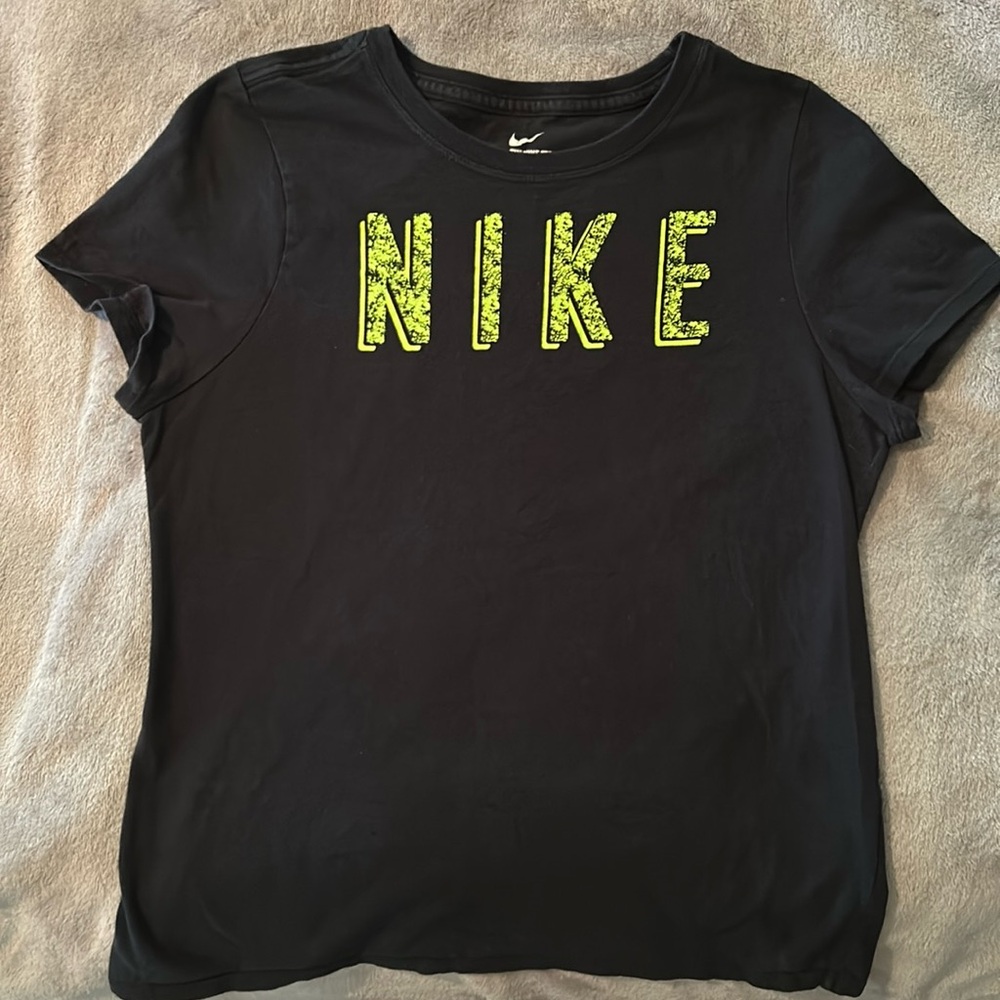XL kids Nike t-shirt